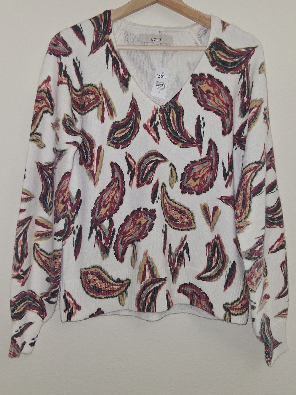 LOFT White V-Neck Sweater with Burgundy Bohemian Paisley Print NWT SZ S